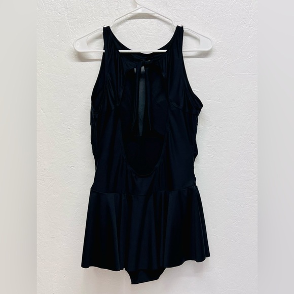 Women’s High Neck Skirted Swimsuit - Dailulin - Black - Picture 6 of 15